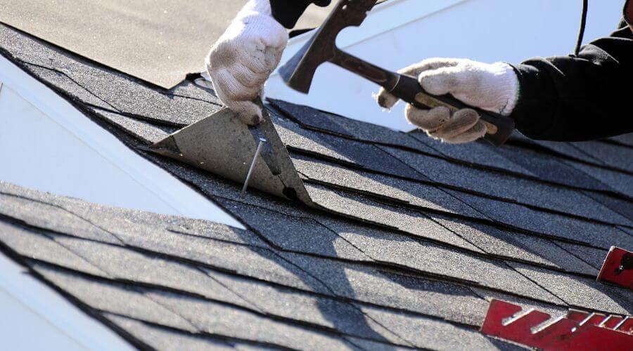 Professional gutter cleaning in Cowiche, WA